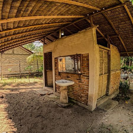Bunga Jabe Vila Ilhas Karimunjava Exterior foto