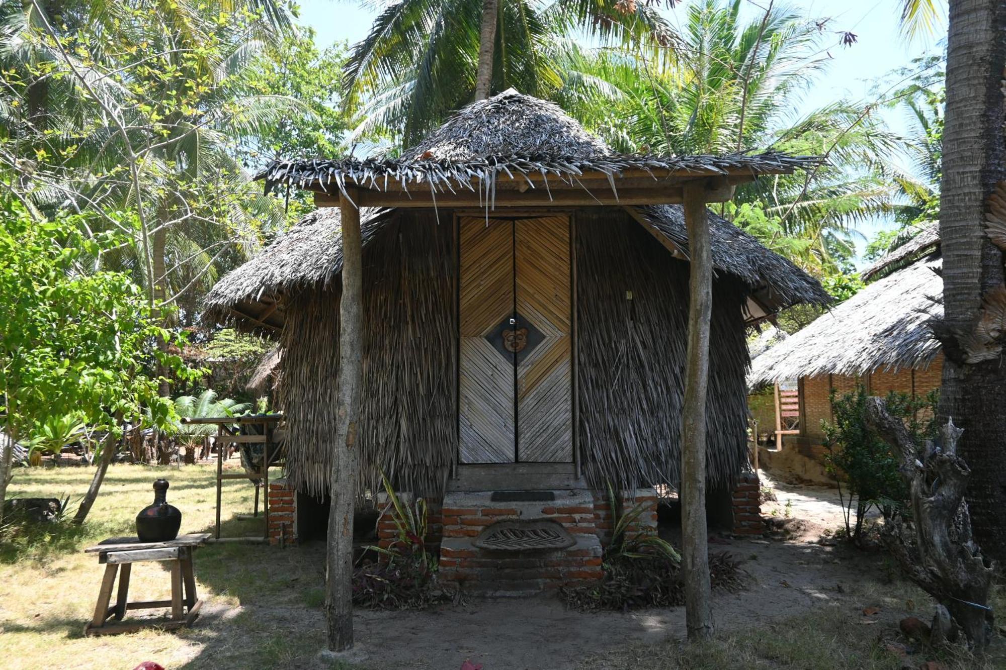 Bunga Jabe Vila Ilhas Karimunjava Exterior foto