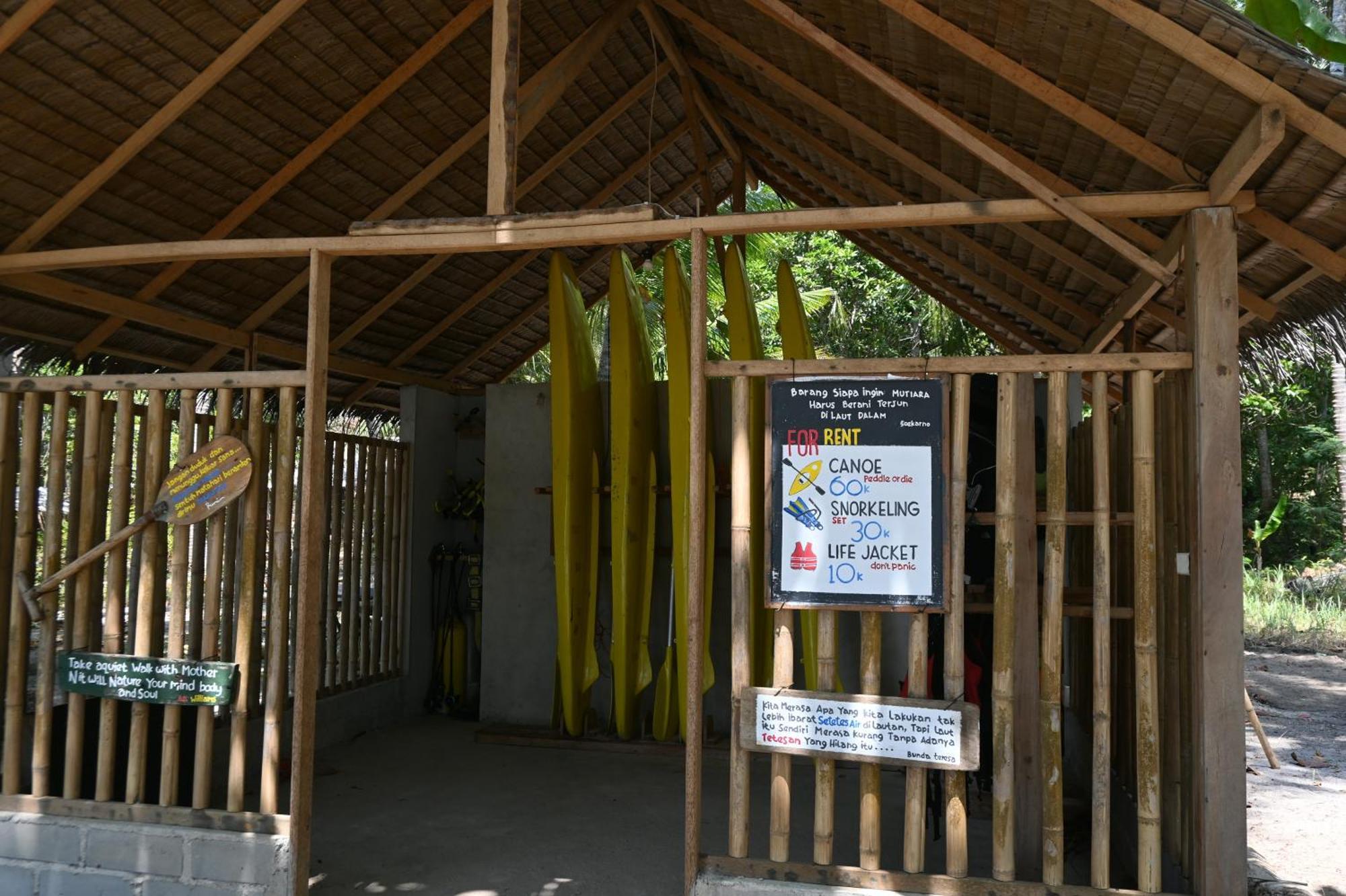 Bunga Jabe Vila Ilhas Karimunjava Exterior foto