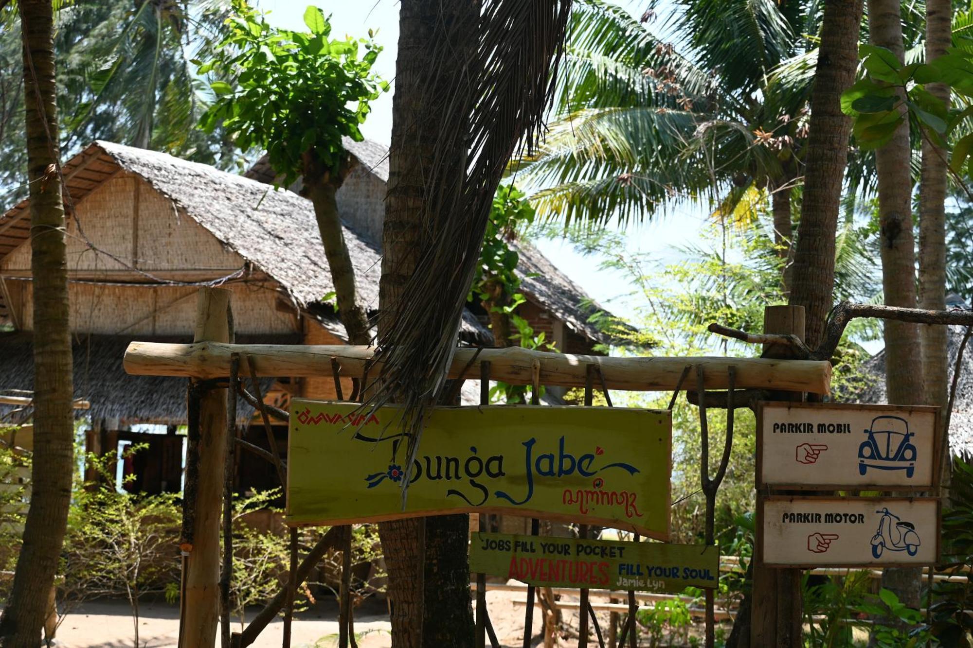 Bunga Jabe Vila Ilhas Karimunjava Exterior foto